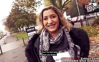 Deutsch Türkin macht Straßen Outdoor Sextreffen EroCom Date echte versaute Schlampe