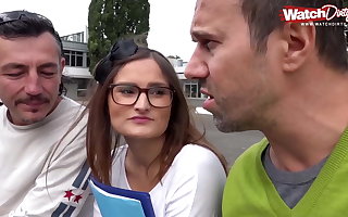 junge studentin dreier